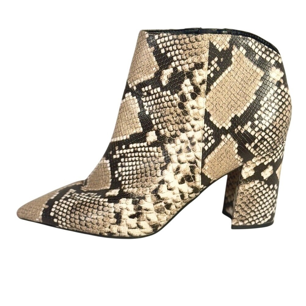 Nine West size 10 Snake-Print Pointed Toe Ankle Boots - Neutral